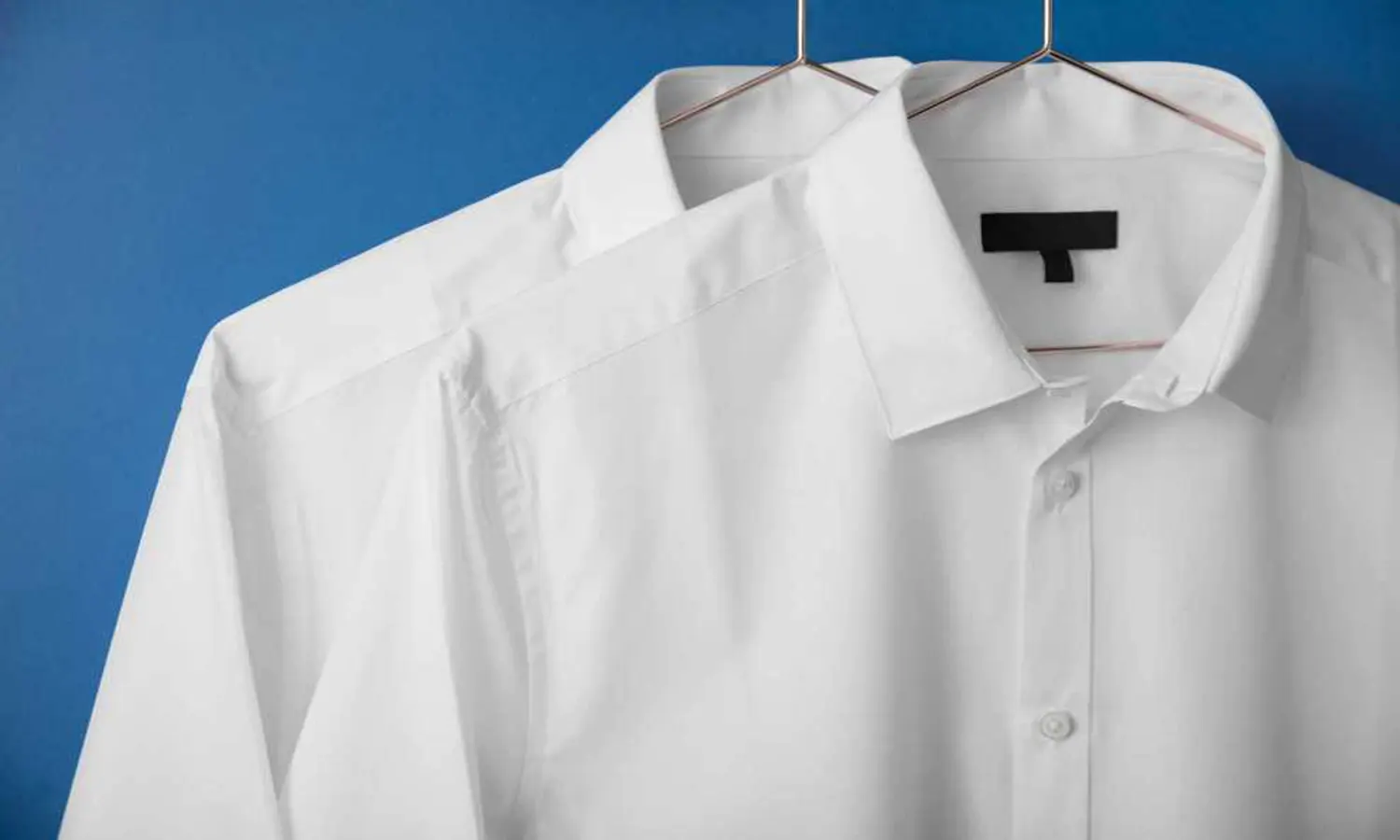 cara membersihkan noda di baju putih